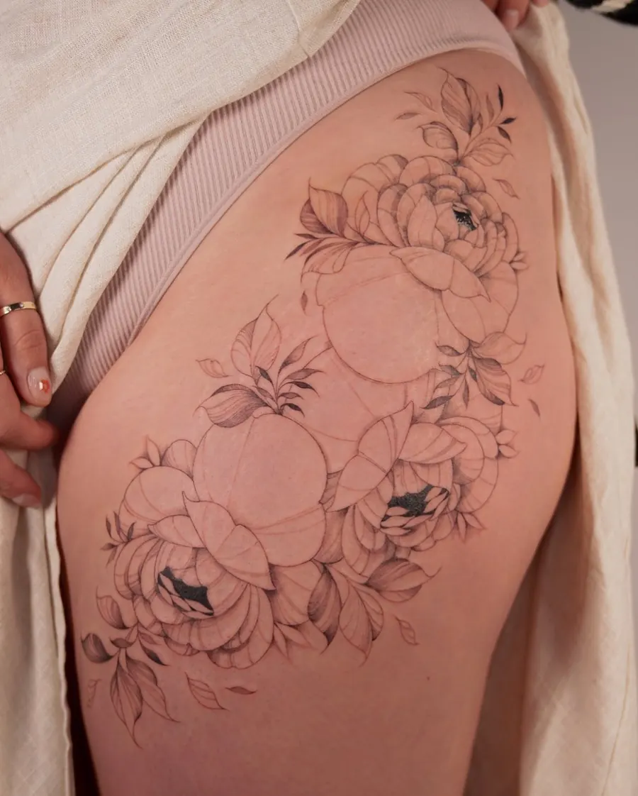 Tatuaż fine line — realizacja 61, autor @geehawkestattoo
